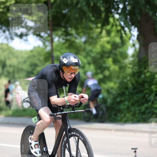 15.06.2025 - 7 Türme Triathlon Yannick Fuchs http://msf.ph/oto/8009470 15.06.2025 12:43:05 Radfahren 369, 392 meine-sportfotos.de