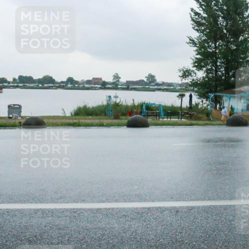 21.06.2025 - 27. Vierlanden-Triathlon H.Heesch http://msf.ph/oto/8009500 15.06.2025 13:31:02 Radfahren 1290 meine-sportfotos.de