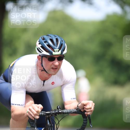 15.06.2025 - 7 Türme Triathlon Yannick Fuchs http://msf.ph/oto/8009599 15.06.2025 12:43:11 Radfahren 392, 590 meine-sportfotos.de