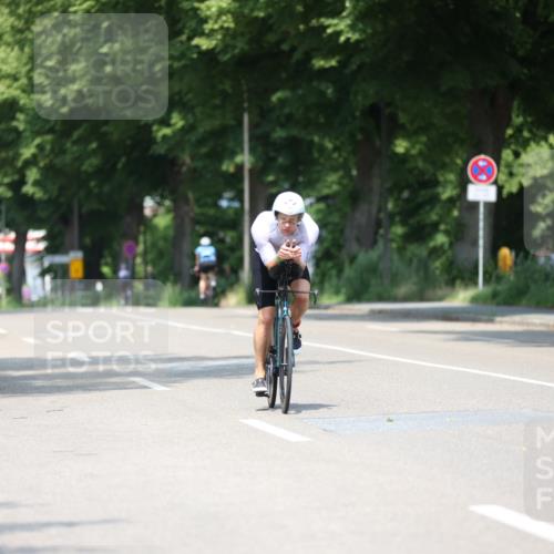 15.06.2025 - 7 Türme Triathlon Yannick Fuchs http://msf.ph/oto/8009664 15.06.2025 12:43:29 Radfahren  meine-sportfotos.de
