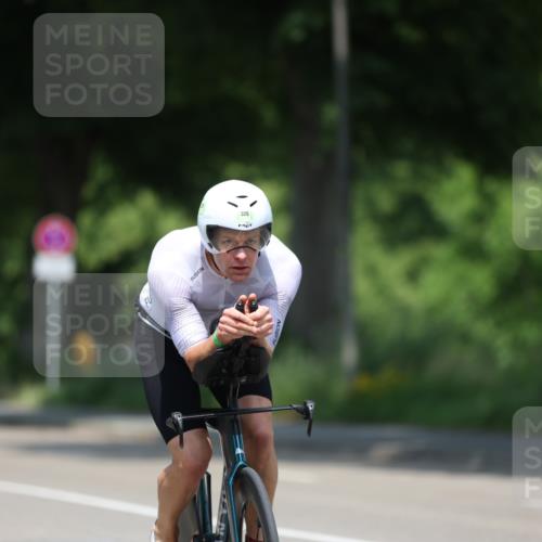 15.06.2025 - 7 Türme Triathlon Yannick Fuchs http://msf.ph/oto/8009696 15.06.2025 12:43:30 Radfahren  meine-sportfotos.de