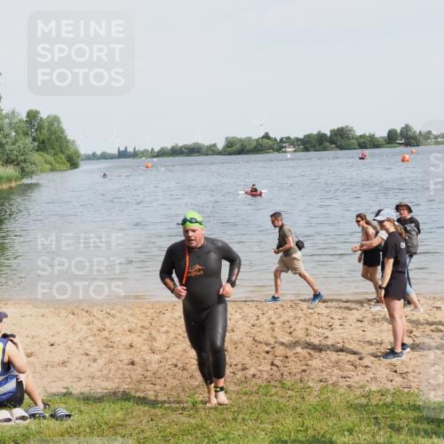 21.06.2025 - 27. Vierlanden-Triathlon MichiJ http://msf.ph/oto/8009720 15.06.2026 10:11:04 Schwimmen 451 meine-sportfotos.de