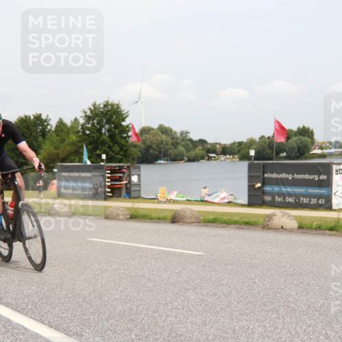21.06.2025 - 27. Vierlanden-Triathlon H.Heesch http://msf.ph/oto/8009794 15.06.2025 12:31:42 Radfahren 785, 1000, 1001, 1002, 1003 meine-sportfotos.de