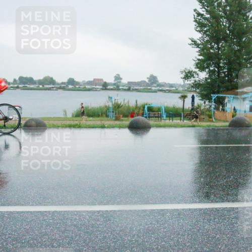 21.06.2025 - 27. Vierlanden-Triathlon H.Heesch http://msf.ph/oto/8009812 15.06.2025 13:42:45 Radfahren 1227 meine-sportfotos.de