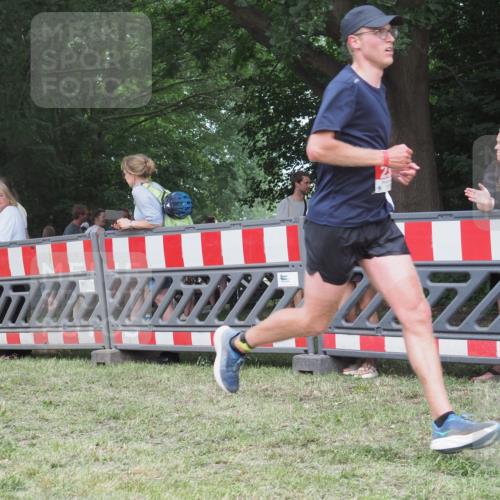 21.06.2025 - 27. Vierlanden-Triathlon KatJ http://msf.ph/oto/8009910 15.06.2025 13:03:26 Ziel 233, 854 meine-sportfotos.de