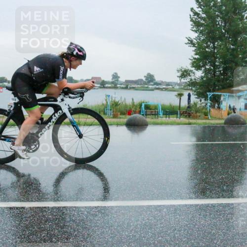 21.06.2025 - 27. Vierlanden-Triathlon H.Heesch http://msf.ph/oto/8009918 15.06.2025 13:44:40 Radfahren 1170, 1172, 1212 meine-sportfotos.de