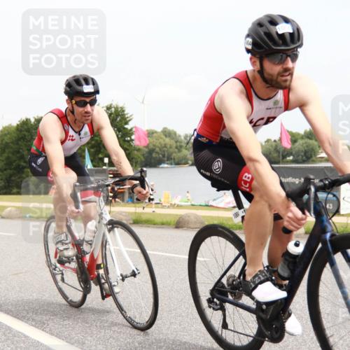 21.06.2025 - 27. Vierlanden-Triathlon H.Heesch http://msf.ph/oto/8009931 15.06.2025 12:32:34 Radfahren 1004, 1006, 1007, 1008 meine-sportfotos.de
