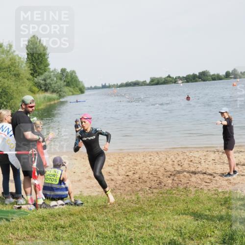 21.06.2025 - 27. Vierlanden-Triathlon MichiJ http://msf.ph/oto/8009938 15.06.2026 10:12:50 Schwimmen 512, 625 meine-sportfotos.de