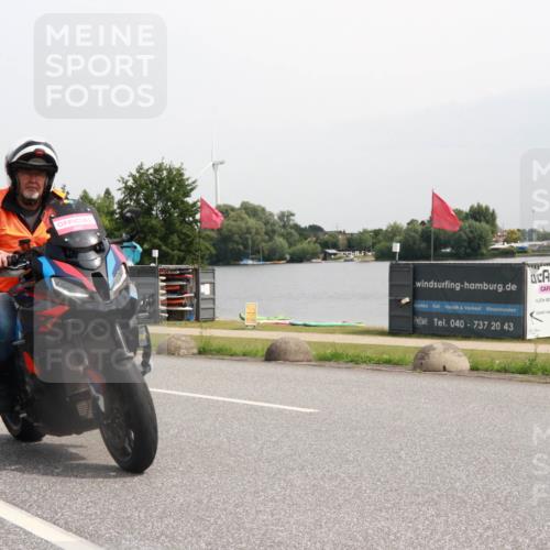 15.06.2025 - 27. Vierlanden-Triathlon H.Heesch http://msf.ph/oto/8010023 15.06.2025 10:59:34 Radfahren 206, 220, 526, 611, 652, 775 meine-sportfotos.de