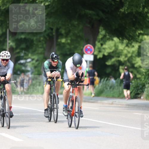 15.06.2025 - 7 Türme Triathlon Yannick Fuchs http://msf.ph/oto/8010025 15.06.2025 13:24:53 Radfahren 208, 473 meine-sportfotos.de