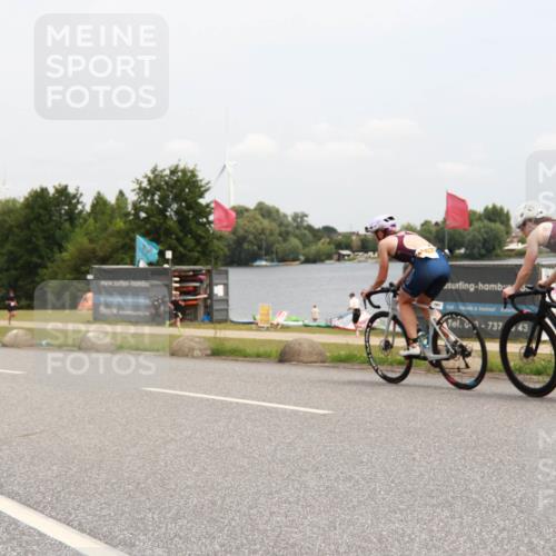 21.06.2025 - 27. Vierlanden-Triathlon H.Heesch http://msf.ph/oto/8010027 15.06.2025 12:34:01 Radfahren 888 meine-sportfotos.de