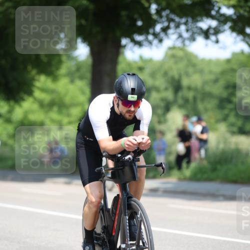 15.06.2025 - 7 Türme Triathlon Yannick Fuchs http://msf.ph/oto/8010060 15.06.2025 12:43:54 Radfahren 233, 263, 287, 356, 561 meine-sportfotos.de