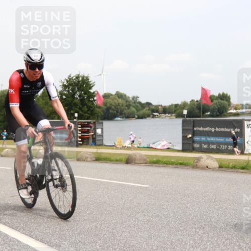 21.06.2025 - 27. Vierlanden-Triathlon H.Heesch http://msf.ph/oto/8010091 15.06.2025 12:34:11 Radfahren 994, 995, 996, 997, 998, 1061, 1062, 1063, 1064, 1066 meine-sportfotos.de