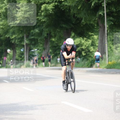 15.06.2025 - 7 Türme Triathlon Yannick Fuchs http://msf.ph/oto/8010168 15.06.2025 13:24:57 Radfahren 208, 371, 373, 473, 550 meine-sportfotos.de
