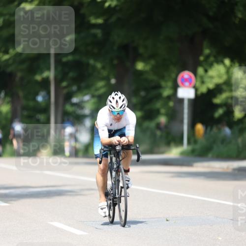 15.06.2025 - 7 Türme Triathlon Yannick Fuchs http://msf.ph/oto/8010183 15.06.2025 12:43:59 Radfahren 233, 263, 356, 561 meine-sportfotos.de