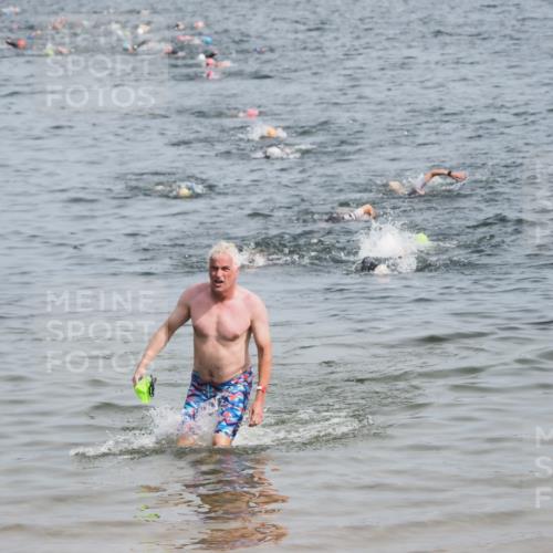 21.06.2025 - 27. Vierlanden-Triathlon MichiJ http://msf.ph/oto/8010184 15.06.2026 10:13:23 Schwimmen 623 meine-sportfotos.de