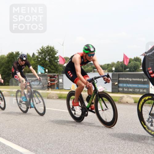 21.06.2025 - 27. Vierlanden-Triathlon H.Heesch http://msf.ph/oto/8010233 15.06.2025 12:34:46 Radfahren 911, 912, 1019, 1020, 1022, 1023, 1073, 1074, 1075, 1076 meine-sportfotos.de