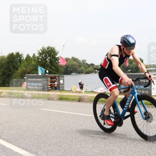 21.06.2025 - 27. Vierlanden-Triathlon H.Heesch http://msf.ph/oto/8010247 15.06.2025 12:34:47 Radfahren 911, 912, 1019, 1020, 1022, 1023, 1073, 1074, 1075, 1076 meine-sportfotos.de