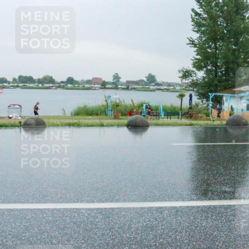 21.06.2025 - 27. Vierlanden-Triathlon H.Heesch http://msf.ph/oto/8010317 15.06.2025 13:48:46 Radfahren 1208, 1234, 1268 meine-sportfotos.de