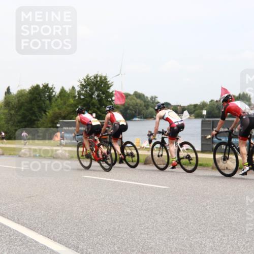 21.06.2025 - 27. Vierlanden-Triathlon H.Heesch http://msf.ph/oto/8010328 15.06.2025 12:35:57 Radfahren 1069, 1070, 1071, 1072 meine-sportfotos.de