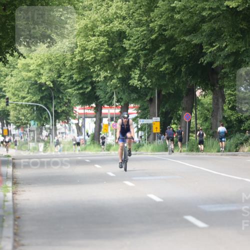 15.06.2025 - 7 Türme Triathlon Yannick Fuchs http://msf.ph/oto/8010354 15.06.2025 13:25:18 Radfahren 436, 470 meine-sportfotos.de