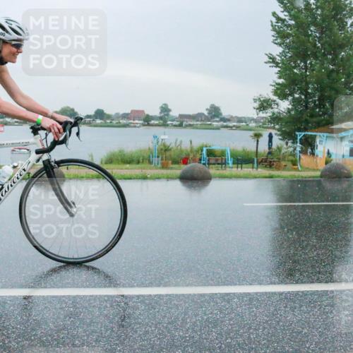 21.06.2025 - 27. Vierlanden-Triathlon H.Heesch http://msf.ph/oto/8010385 15.06.2025 13:49:50 Radfahren 1200 meine-sportfotos.de