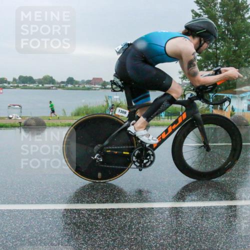21.06.2025 - 27. Vierlanden-Triathlon H.Heesch http://msf.ph/oto/8010476 15.06.2025 13:50:50 Radfahren 1279, 1309 meine-sportfotos.de