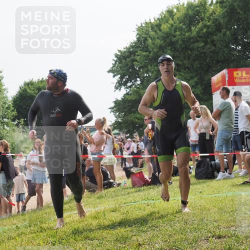 15.06.2025 - 27. Vierlanden-Triathlon KatJ http://msf.ph/oto/8010482 15.06.2025 10:08:46 Schwimmen 380, 387, 437, 454, 469 meine-sportfotos.de