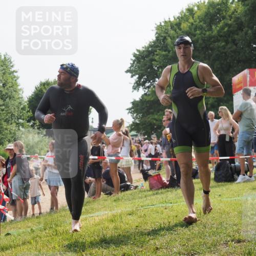 15.06.2025 - 27. Vierlanden-Triathlon KatJ http://msf.ph/oto/8010494 15.06.2025 10:08:46 Schwimmen 380, 387, 437, 454, 469 meine-sportfotos.de