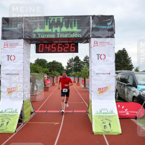 15.06.2025 - 7 Türme Triathlon Michael Strokosch http://msf.ph/oto/8010510 15.06.2025 14:56:25 Ziel 553, 673 meine-sportfotos.de