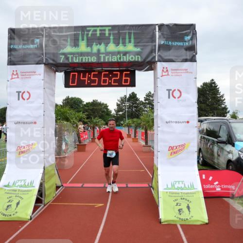 15.06.2025 - 7 Türme Triathlon Michael Strokosch http://msf.ph/oto/8010515 15.06.2025 14:56:26 Ziel 553 meine-sportfotos.de