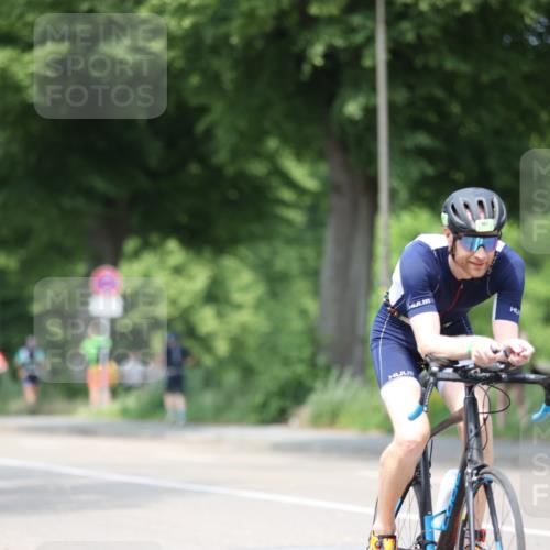 15.06.2025 - 7 Türme Triathlon Yannick Fuchs http://msf.ph/oto/8010550 15.06.2025 13:25:39 Radfahren 536, 626, 862 meine-sportfotos.de