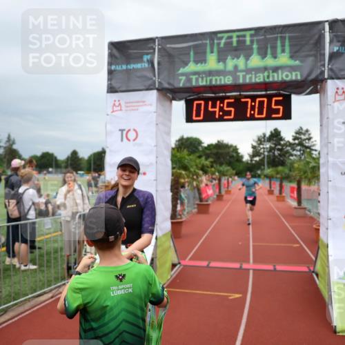 15.06.2025 - 7 Türme Triathlon Michael Strokosch http://msf.ph/oto/8010653 15.06.2025 14:57:05 Ziel 302, 660 meine-sportfotos.de