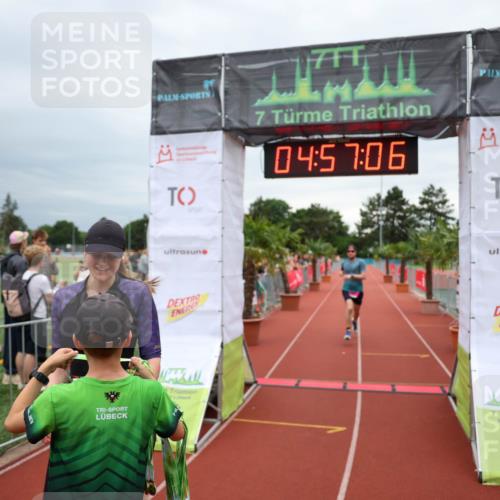 15.06.2025 - 7 Türme Triathlon Michael Strokosch http://msf.ph/oto/8010690 15.06.2025 14:57:05 Ziel 302, 660 meine-sportfotos.de