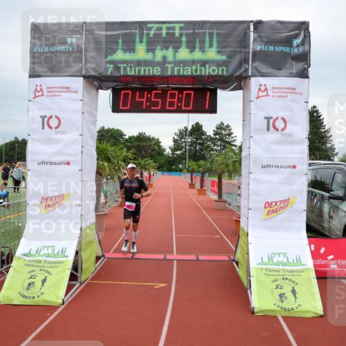 15.06.2025 - 7 Türme Triathlon Michael Strokosch http://msf.ph/oto/8010782 15.06.2025 14:58:01 Ziel 646 meine-sportfotos.de