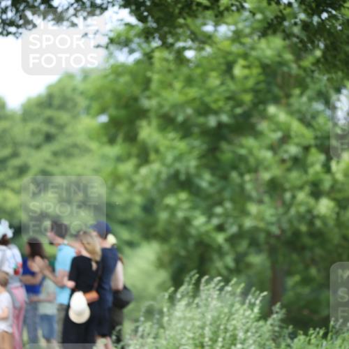 15.06.2025 - 7 Türme Triathlon Yannick Fuchs http://msf.ph/oto/8010843 15.06.2025 13:25:50 Radfahren 562, 734, 769, 855 meine-sportfotos.de