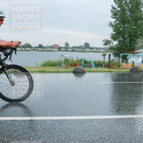 21.06.2025 - 27. Vierlanden-Triathlon H.Heesch http://msf.ph/oto/8010848 15.06.2025 13:54:57 Radfahren 1291 meine-sportfotos.de