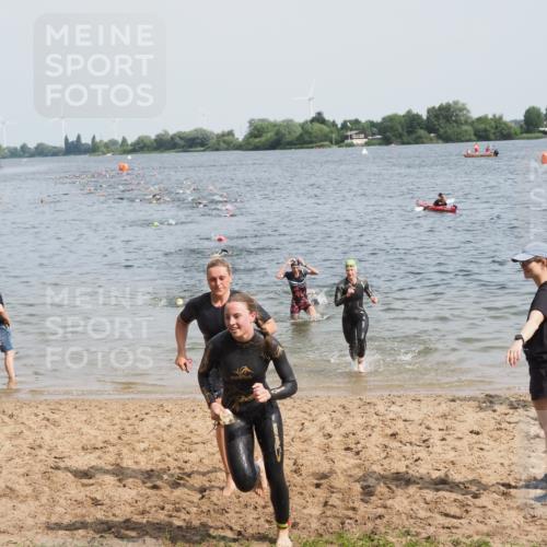 21.06.2025 - 27. Vierlanden-Triathlon MichiJ http://msf.ph/oto/8010867 15.06.2026 10:13:40 Schwimmen 513, 545, 585, 622 meine-sportfotos.de