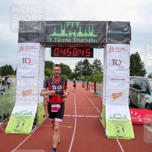 15.06.2025 - 7 Türme Triathlon Michael Strokosch http://msf.ph/oto/8010928 15.06.2025 14:58:45 Ziel 212, 221 meine-sportfotos.de