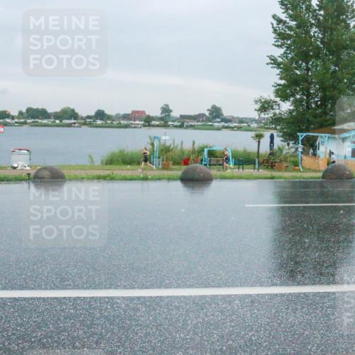 21.06.2025 - 27. Vierlanden-Triathlon H.Heesch http://msf.ph/oto/8010936 15.06.2025 13:55:55 Radfahren 1232 meine-sportfotos.de