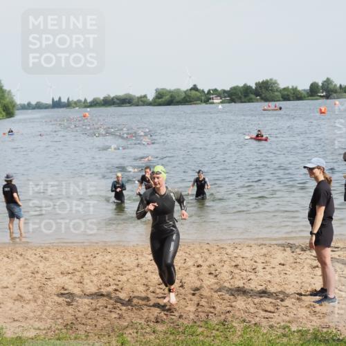 21.06.2025 - 27. Vierlanden-Triathlon MichiJ http://msf.ph/oto/8010970 15.06.2026 10:13:43 Schwimmen 513, 540, 545, 585, 622 meine-sportfotos.de
