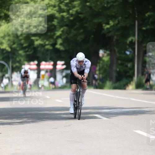 15.06.2025 - 7 Türme Triathlon Yannick Fuchs http://msf.ph/oto/8010985 15.06.2025 12:44:57 Radfahren  meine-sportfotos.de