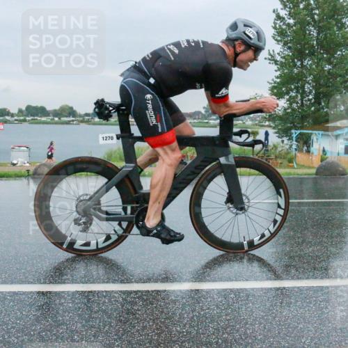 21.06.2025 - 27. Vierlanden-Triathlon H.Heesch http://msf.ph/oto/8010986 15.06.2025 13:56:01 Radfahren 1270, 1275 meine-sportfotos.de