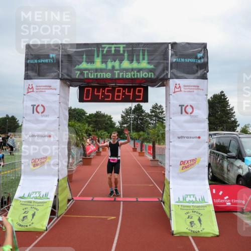 15.06.2025 - 7 Türme Triathlon Michael Strokosch http://msf.ph/oto/8010988 15.06.2025 14:58:49 Ziel 212, 221 meine-sportfotos.de