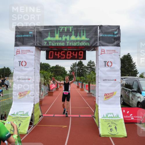15.06.2025 - 7 Türme Triathlon Michael Strokosch http://msf.ph/oto/8010998 15.06.2025 14:58:49 Ziel 212, 221 meine-sportfotos.de