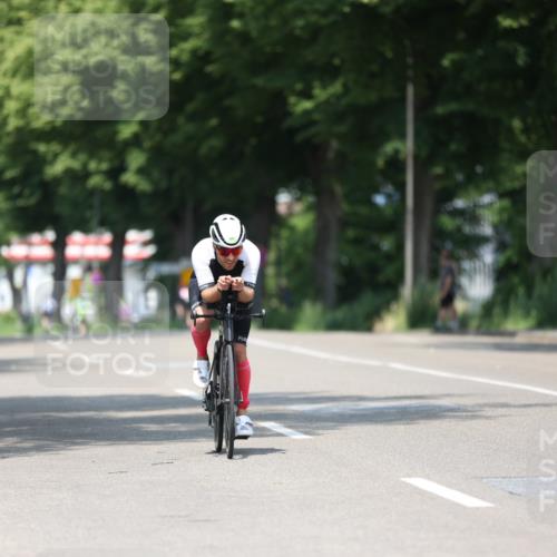 15.06.2025 - 7 Türme Triathlon Yannick Fuchs http://msf.ph/oto/8011055 15.06.2025 12:45:00 Radfahren  meine-sportfotos.de