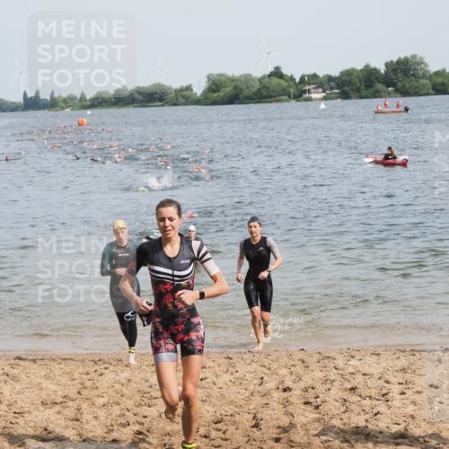 21.06.2025 - 27. Vierlanden-Triathlon MichiJ http://msf.ph/oto/8011088 15.06.2026 10:13:48 Schwimmen 490, 513, 540, 545, 622 meine-sportfotos.de