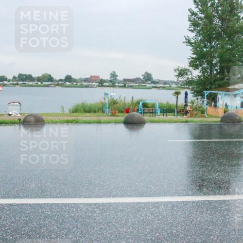 21.06.2025 - 27. Vierlanden-Triathlon H.Heesch http://msf.ph/oto/8011114 15.06.2025 13:56:32 Radfahren 1258, 1306 meine-sportfotos.de