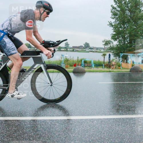 21.06.2025 - 27. Vierlanden-Triathlon H.Heesch http://msf.ph/oto/8011127 15.06.2025 13:56:32 Radfahren 1258, 1306 meine-sportfotos.de