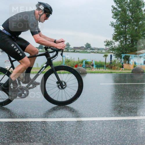 21.06.2025 - 27. Vierlanden-Triathlon H.Heesch http://msf.ph/oto/8011140 15.06.2025 13:56:37 Radfahren 1263, 1273 meine-sportfotos.de